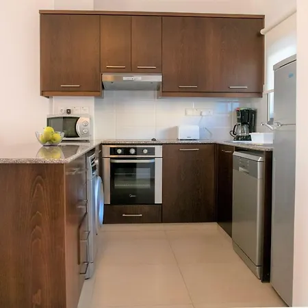 Coral Bay 7, Walking Distance To Coral Bay