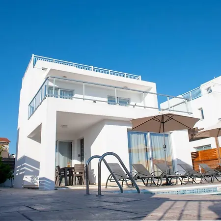 Coral Bay 7, Walking Distance To Coral Bay Holiday home *